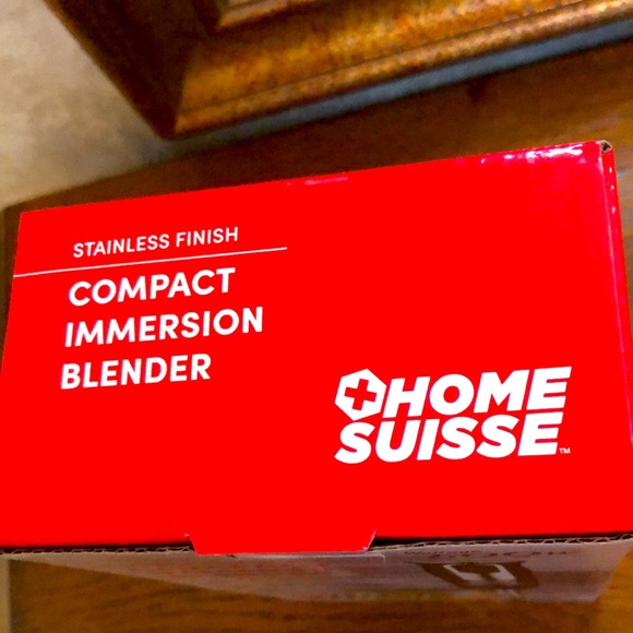 New Compact Immersion Blender.  Non slip grip.  Two speed options. - Picture 4 of 11